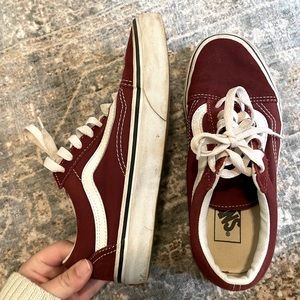 Womens Size 6.5 Vans Old Skool Sneakers in Port Royals
